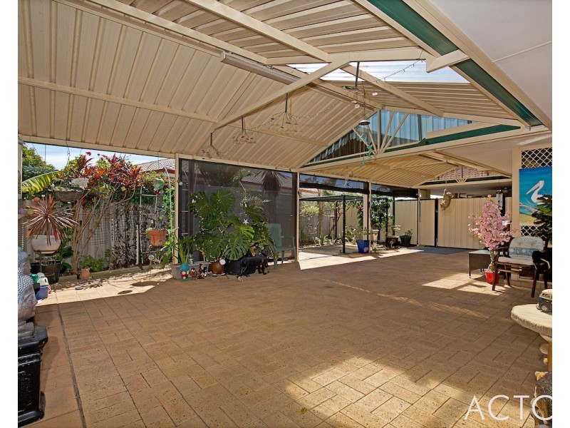 105 Leslie Street, Dudley Park WA 6210