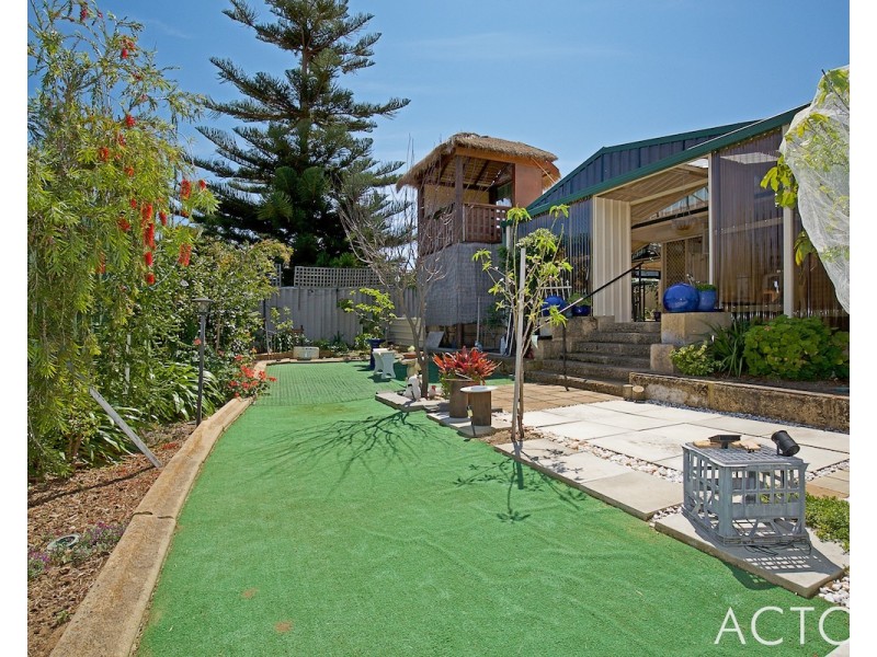 105 Leslie Street, Dudley Park WA 6210