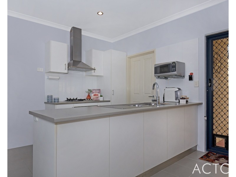 7/173 George Street, Queens Park WA 6107