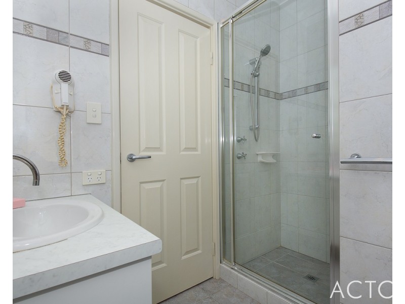 7/173 George Street, Queens Park WA 6107