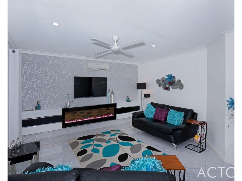 95A Peelwood Parade, Halls Head WA 6210