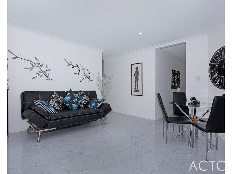 95A Peelwood Parade, Halls Head WA 6210