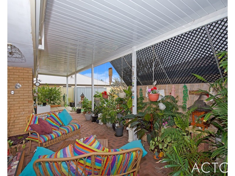 95A Peelwood Parade, Halls Head WA 6210