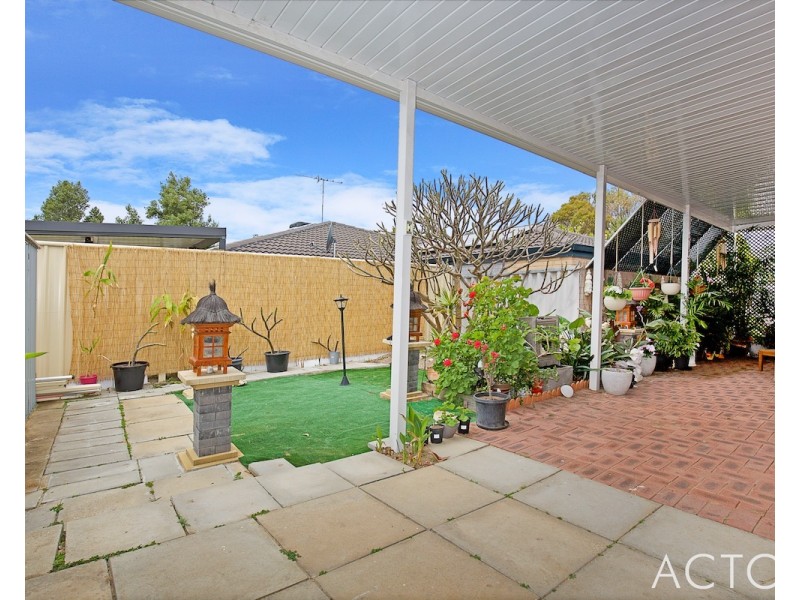 95A Peelwood Parade, Halls Head WA 6210