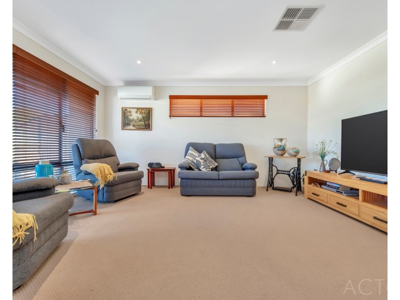 34 Bellavista Parade, Meadow Springs WA 6210