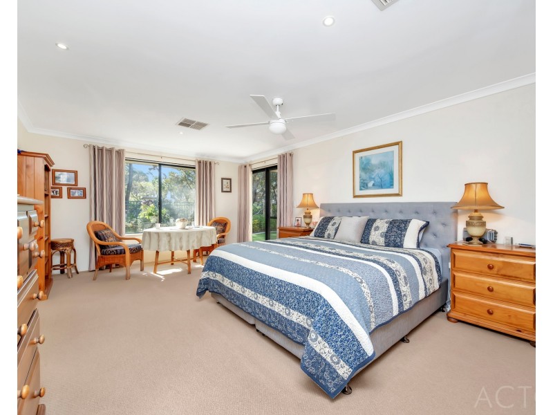 34 Bellavista Parade, Meadow Springs WA 6210