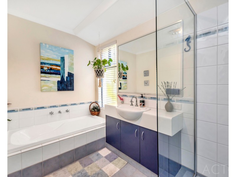 34 Bellavista Parade, Meadow Springs WA 6210