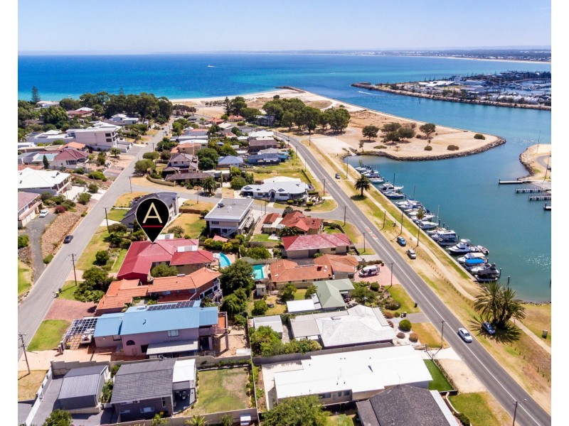 31 Hill Street, Halls Head WA 6210