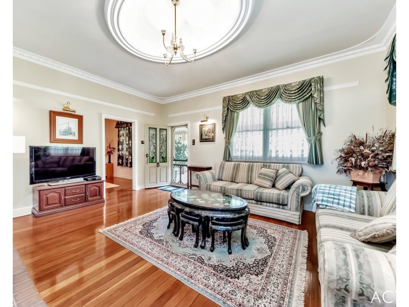 31 Hill Street, Halls Head WA 6210