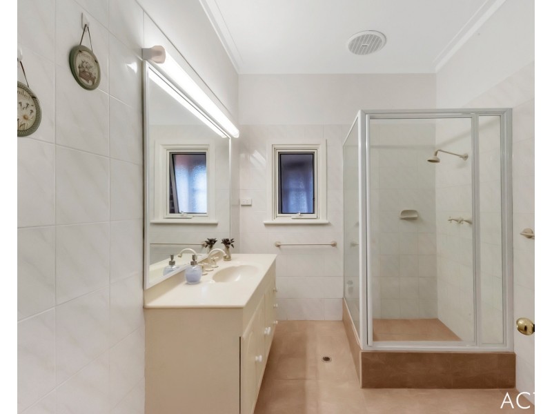 31 Hill Street, Halls Head WA 6210