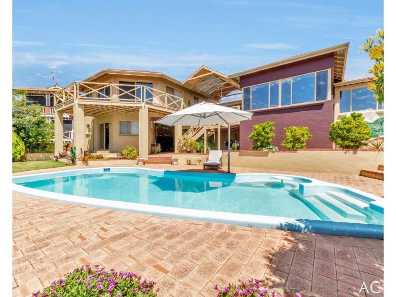 31 Hill Street, Halls Head WA 6210