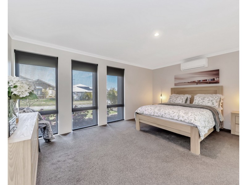 5 Gables Green, Meadow Springs WA 6210