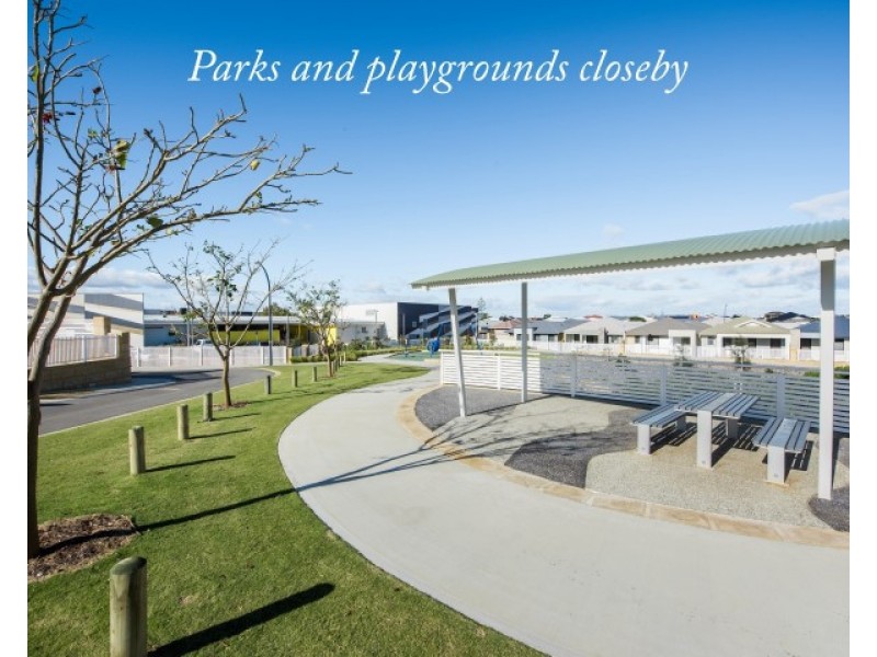 6 RUFA LANE, Halls Head WA 6210