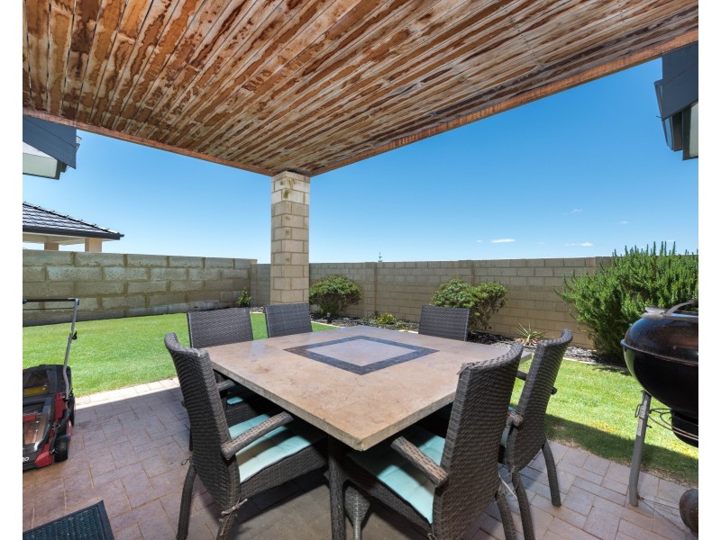 33 Paperbark Way, Wannanup WA 6210