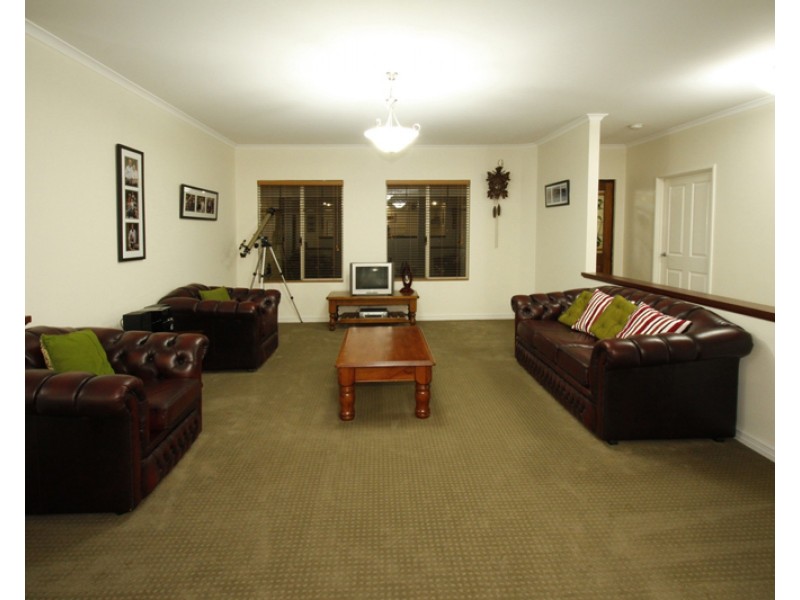 1 Harvest Chase, Madora Bay WA 6210