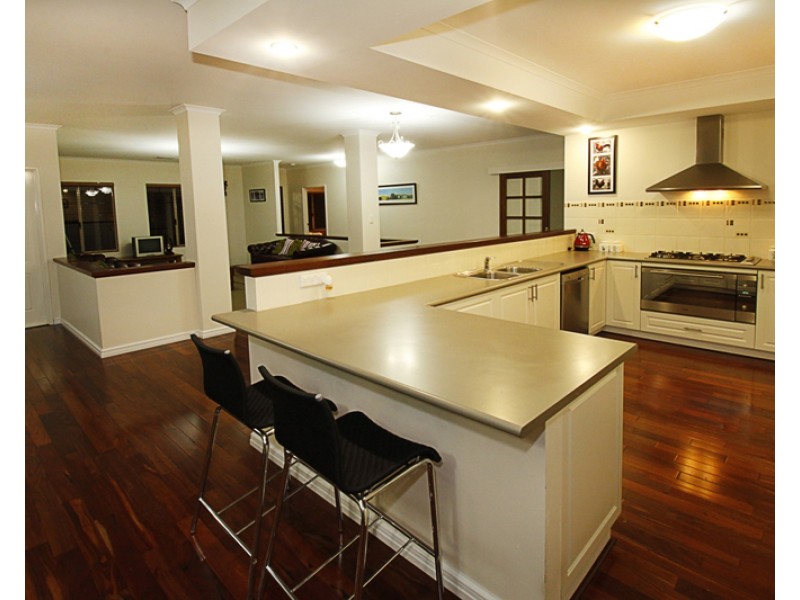 1 Harvest Chase, Madora Bay WA 6210