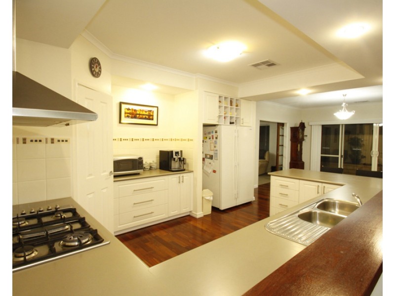 1 Harvest Chase, Madora Bay WA 6210