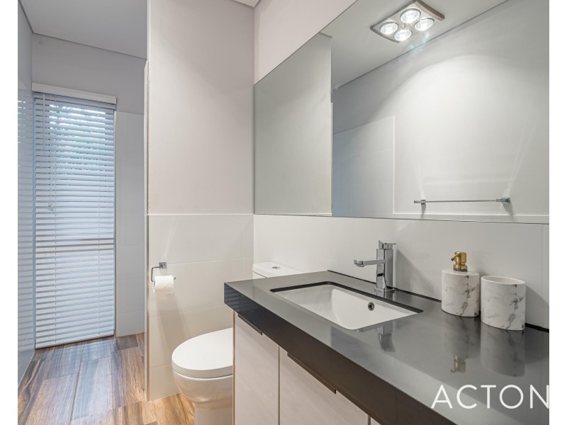 1/58 Acerosa Boulevard, Halls Head WA 6210