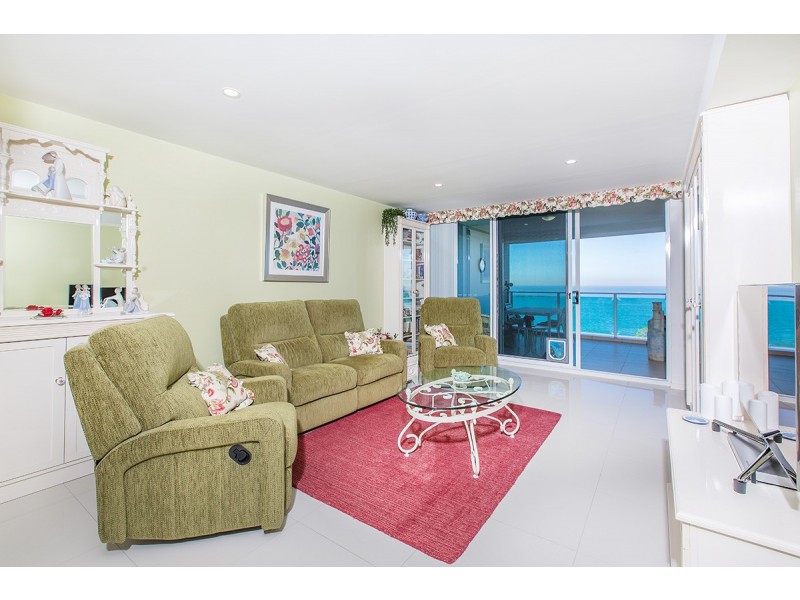 8/85 Marine Parade, Redcliffe QLD 4020