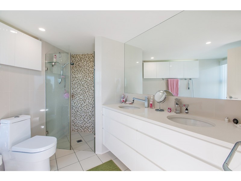 8/85 Marine Parade, Redcliffe QLD 4020