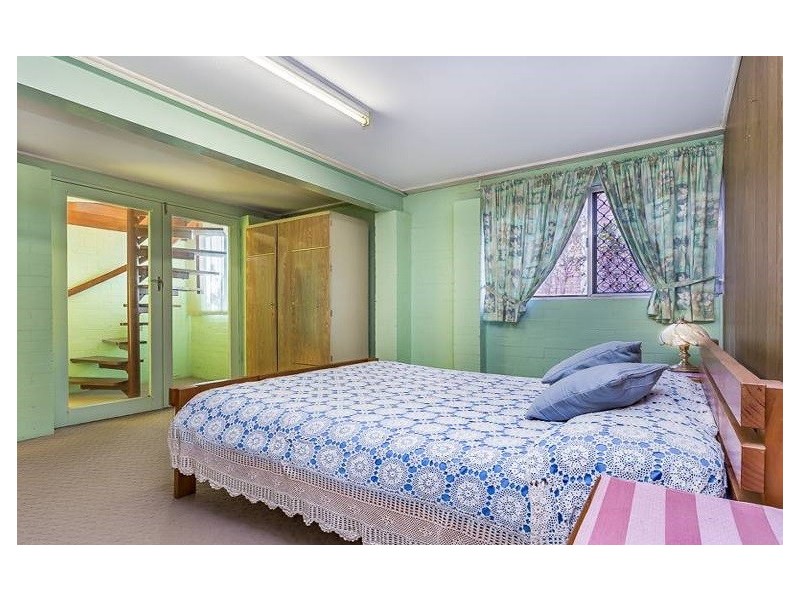9 Kalimna Drive, Clontarf QLD 4019