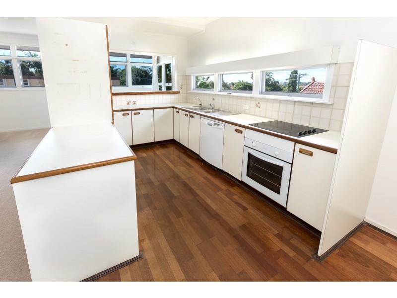 180 Kitchener Rd, Kedron QLD 4031