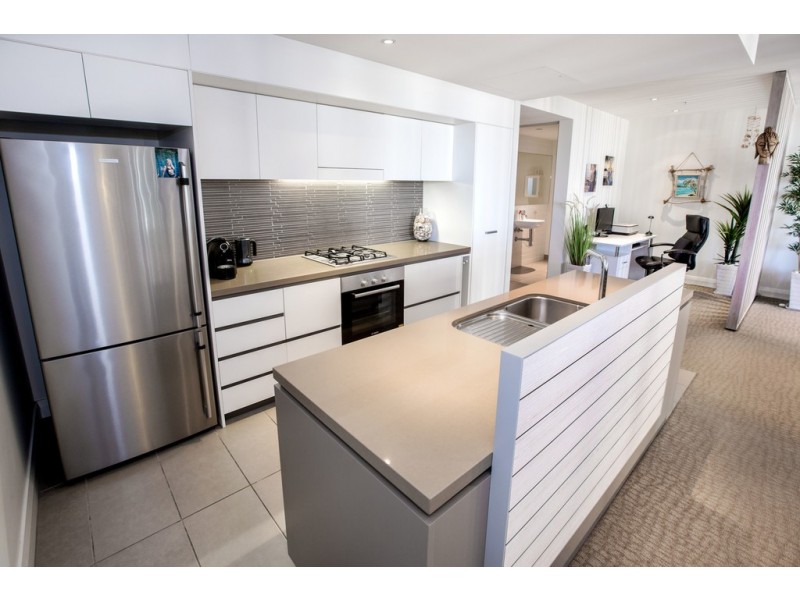 505/101 Marine Parade, Redcliffe QLD 4020