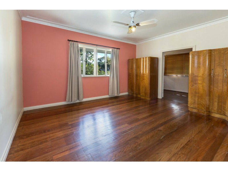 566 Oxley Avenue, Scarborough QLD 4020