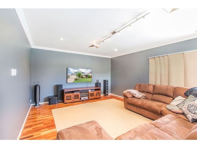 7 Gannet Circuit, North Lakes QLD 4509