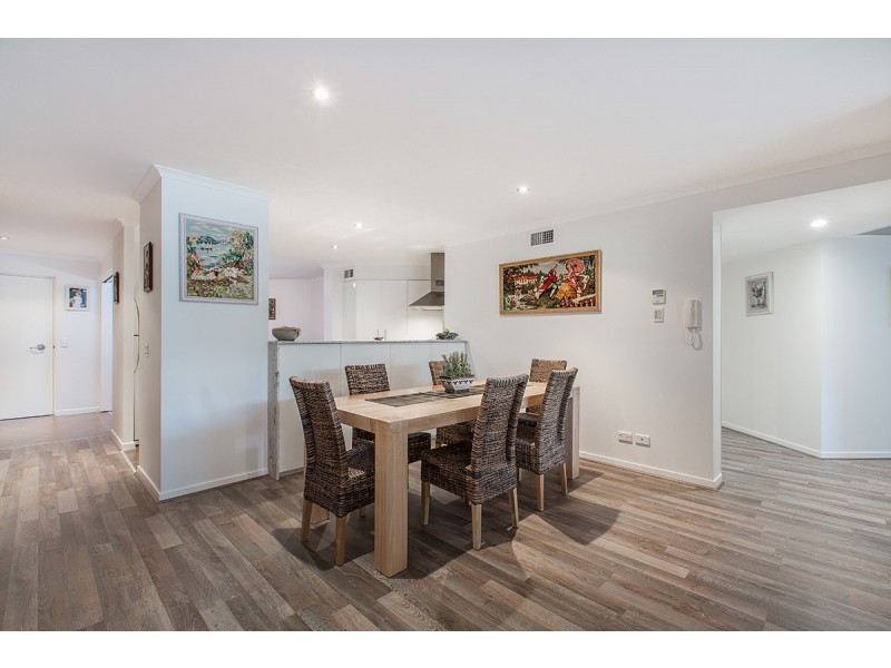 15/41-43 Marine Pde, Redcliffe QLD 4020