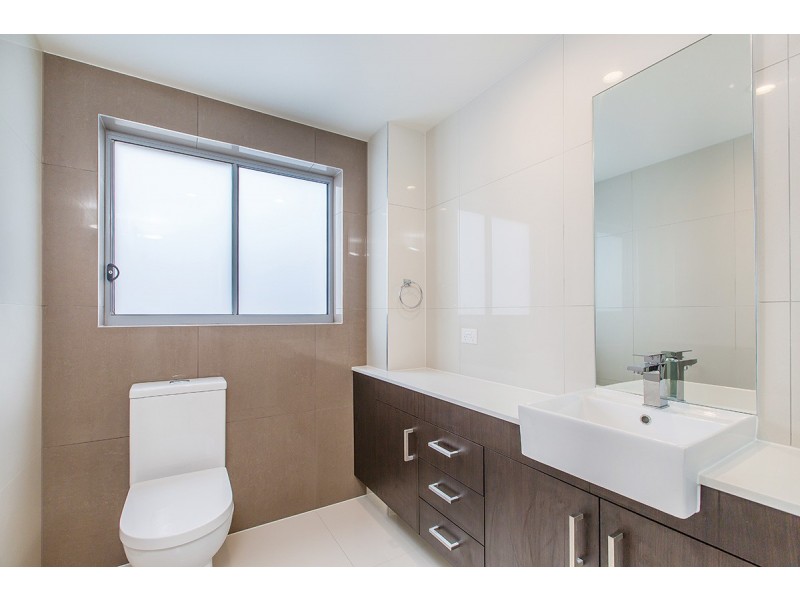 2/14 Webb Street, Margate QLD 4019