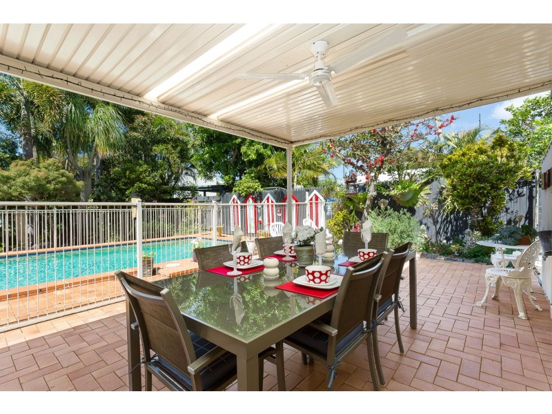 6 Moffatt Street, Scarborough QLD 4020