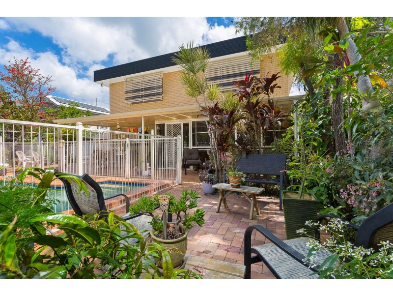 6 Moffatt Street, Scarborough QLD 4020