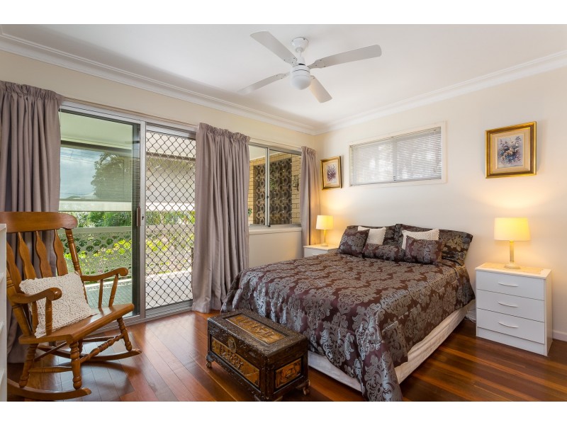 6 Moffatt Street, Scarborough QLD 4020