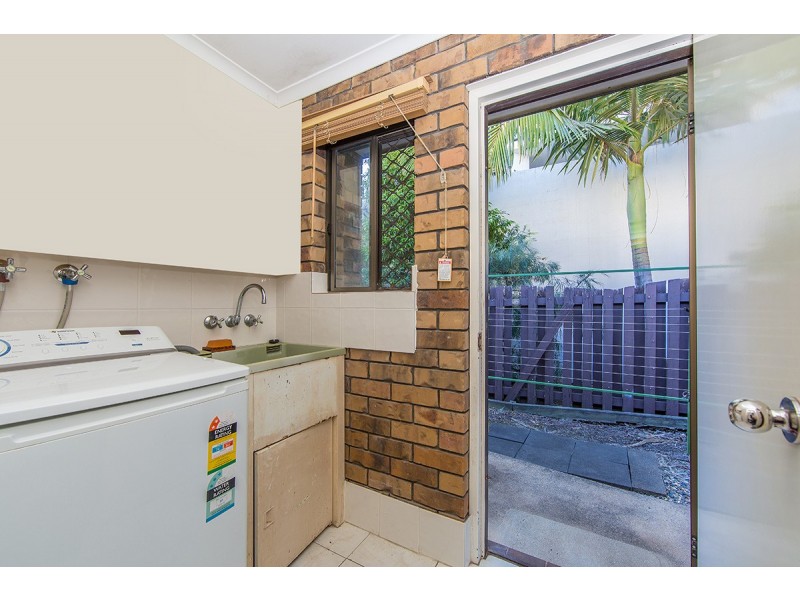 3/1 Rock Street, Scarborough QLD 4020