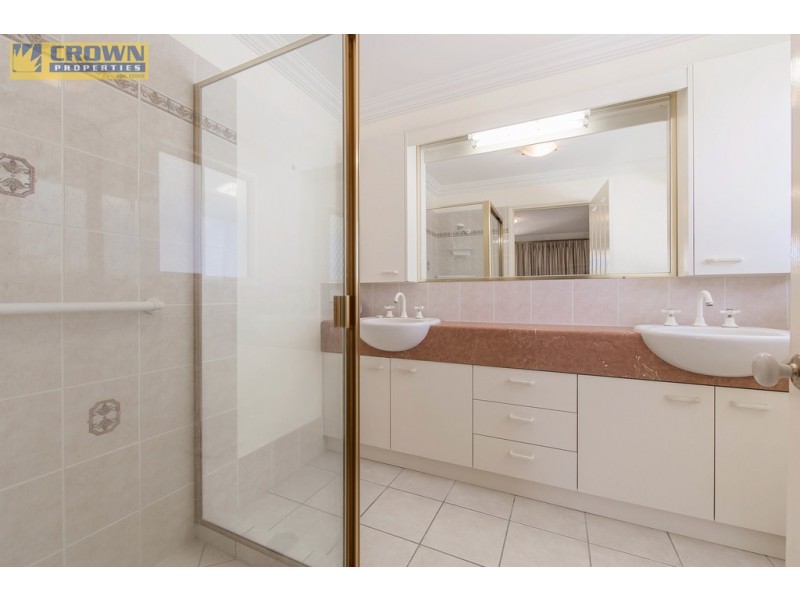 2/117 John Street, Redcliffe QLD 4020