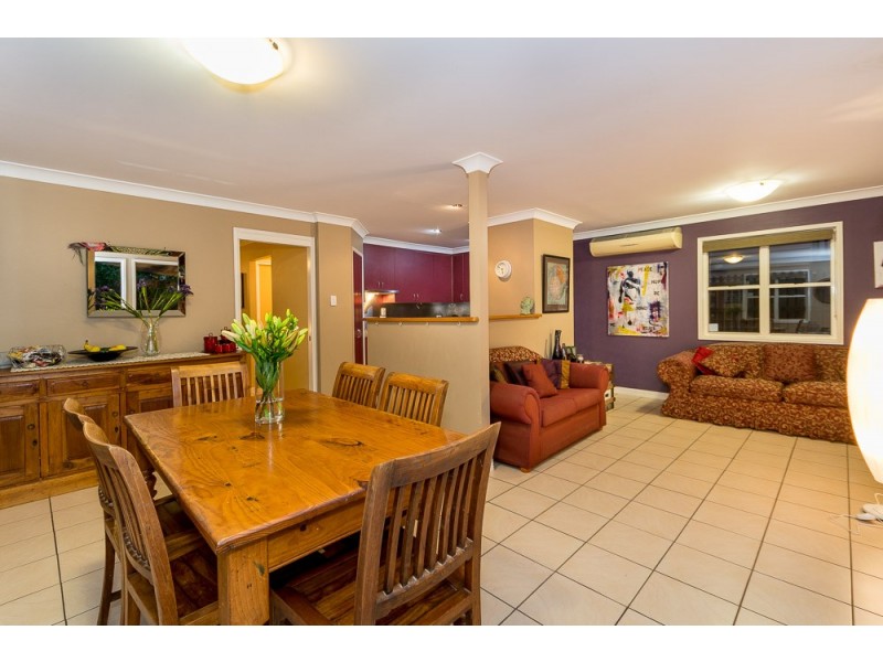 27 Tramore Street, Margate QLD 4019