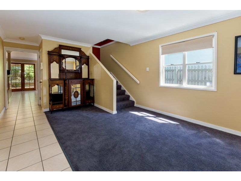 27 Tramore Street, Margate QLD 4019