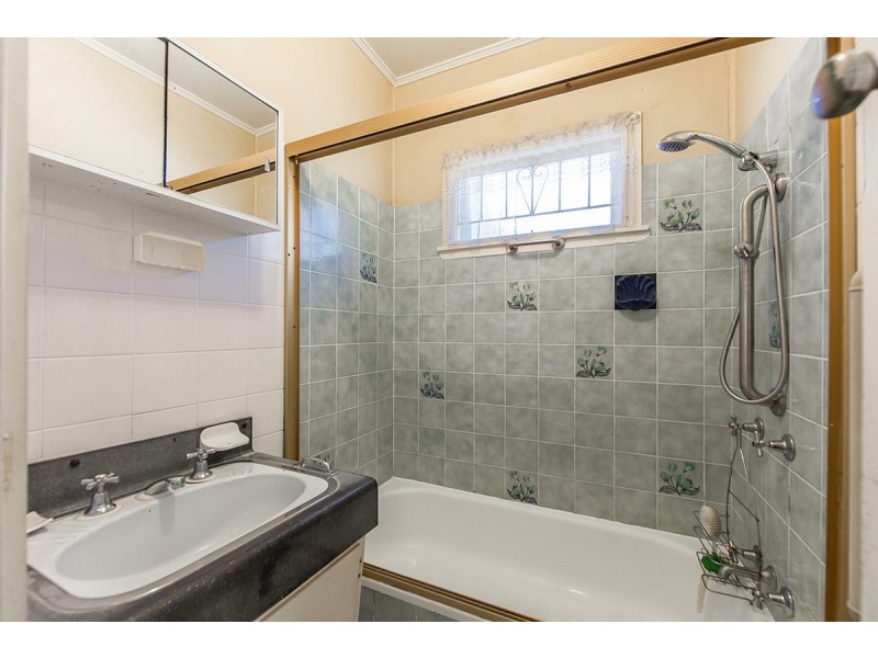 54a Duffield Road, Margate QLD 4019