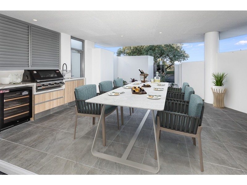 1/131 Flinders Parade, Scarborough QLD 4020