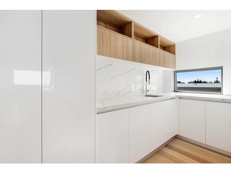 1/131 Flinders Parade, Scarborough QLD 4020