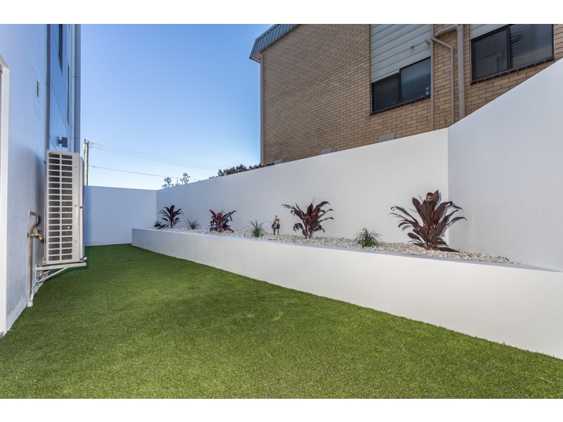 1/131 Flinders Parade, Scarborough QLD 4020