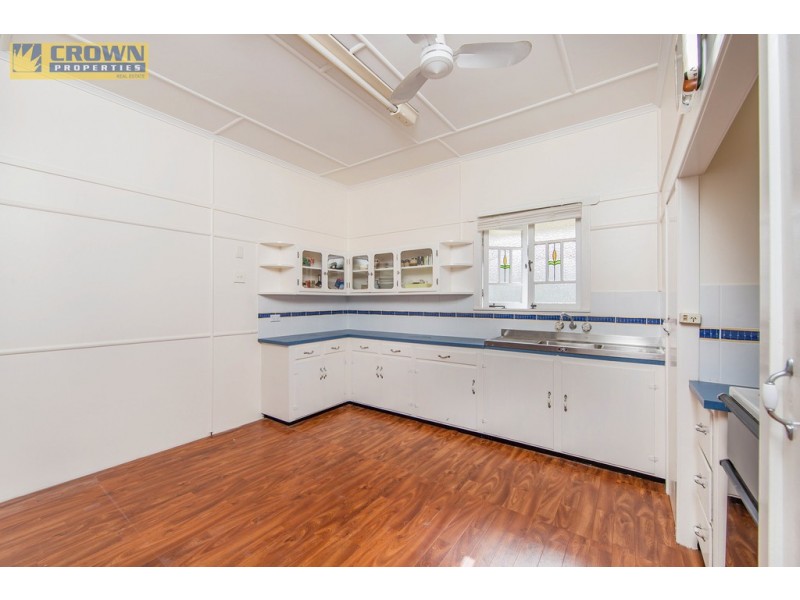 16 Hardiman Street, Woody Point QLD 4019