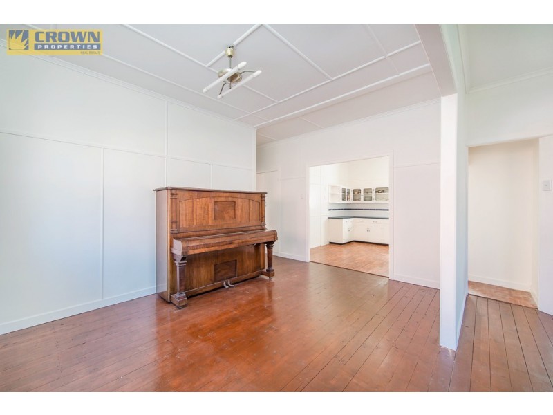 16 Hardiman Street, Woody Point QLD 4019