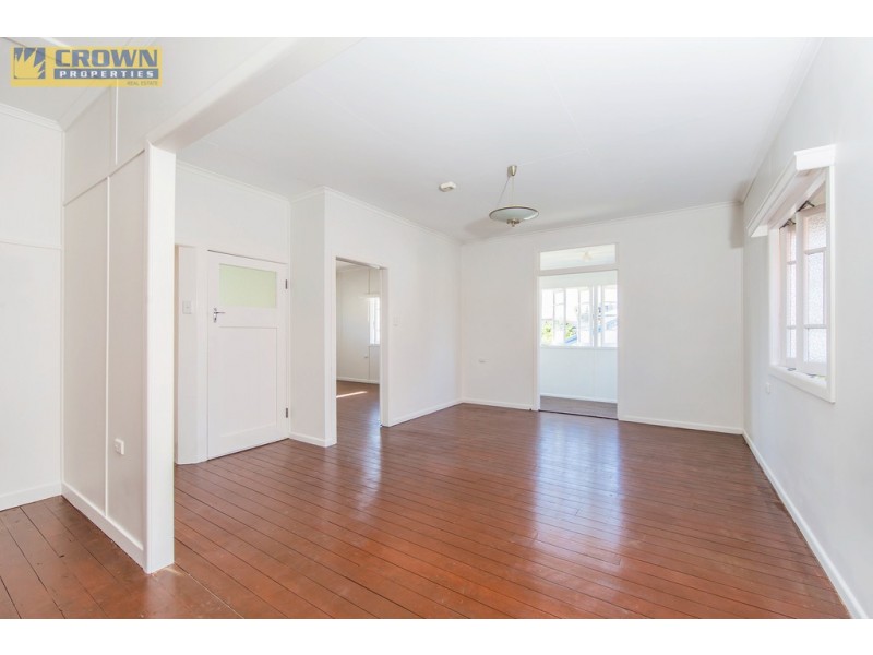 16 Hardiman Street, Woody Point QLD 4019