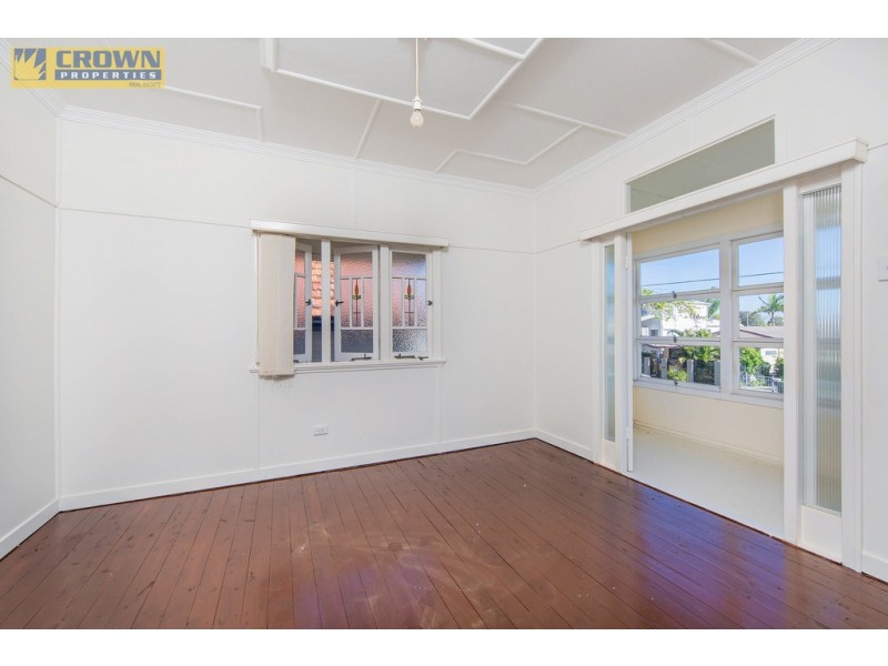 16 Hardiman Street, Woody Point QLD 4019