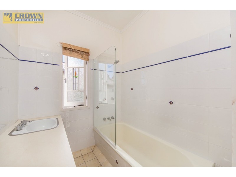 16 Hardiman Street, Woody Point QLD 4019