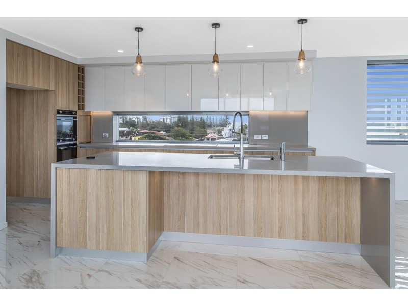 Penthouse 131 Flinders Parade, Scarborough QLD 4020