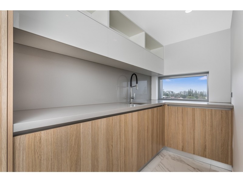 Penthouse 131 Flinders Parade, Scarborough QLD 4020