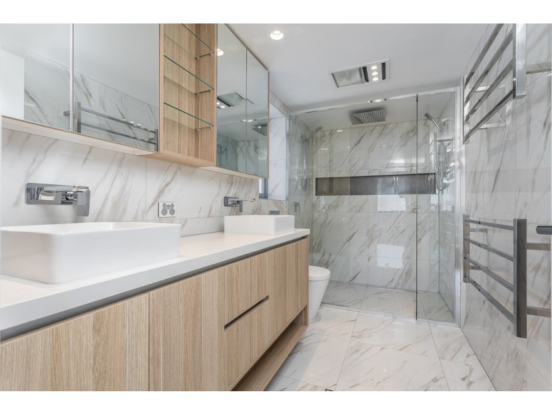 Penthouse 131 Flinders Parade, Scarborough QLD 4020